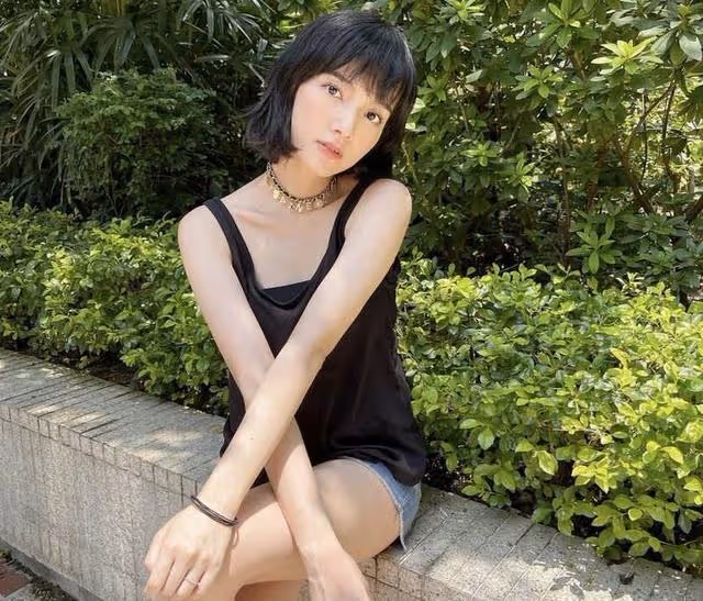 知名港星生完三胎復出!自曝一家五口確診,小女兒當時僅兩個月大