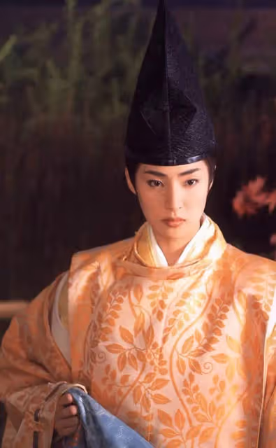 她雌雄同體,55歲宣布一輩子不結婚,如今一個人獨居,太爽了!