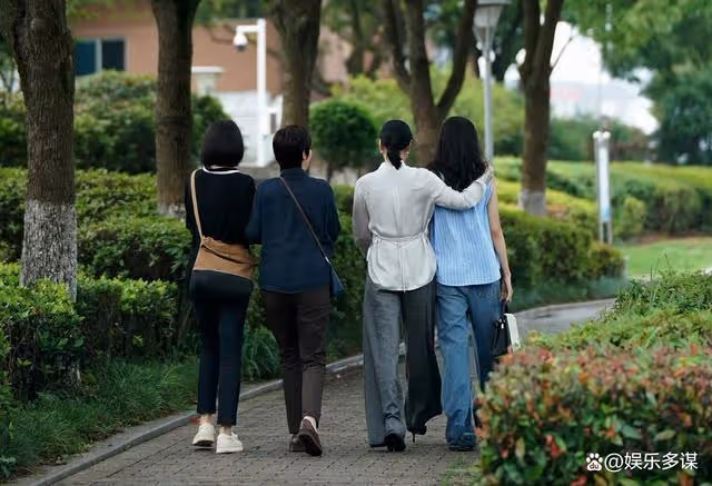 煙火人家:李衣錦大義滅親手撕李誠智,被打斷腿凈身出戶,太解氣