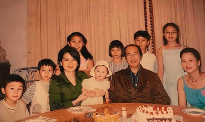 何鴻燊梁安琪昔日跳舞畫面:舞姿優美靈動,四太像只飛舞的蝴蝶