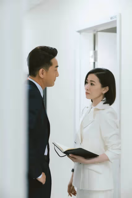 佘詩曼《新聞女王》奪視後再創演藝高峰　血淋淋呈現主播宮鬥　