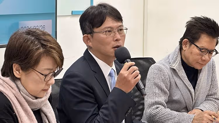 諷民眾黨「8票投名狀」挺國民黨　林俊憲：關鍵少數已主客易位
