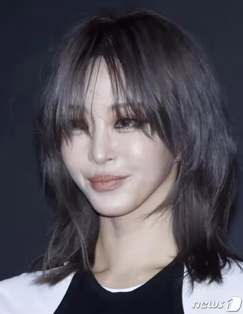韓國知名女星,對自己未來擔心,去學了一項手藝,將來可以做兼職