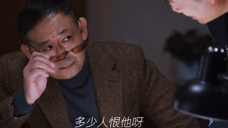 反腐劇《江河日上》來襲,才2集就收視率第一,老戲骨演技驚艷四座