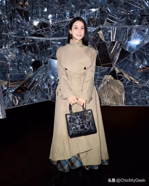 李寶英、池晟結婚十周年公開全家福,一雙兒女首曝光