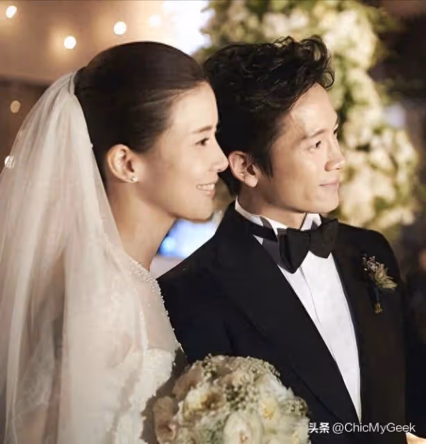 李寶英、池晟結婚十周年公開全家福,一雙兒女首曝光