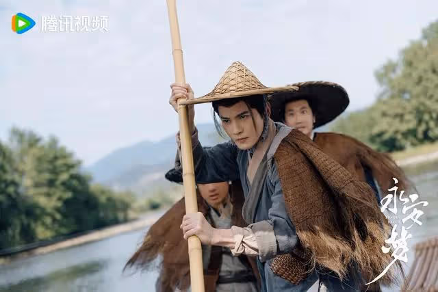 首播熱度破21000,連炫四集不過癮,不愧是騰訊開年第一黑馬劇!