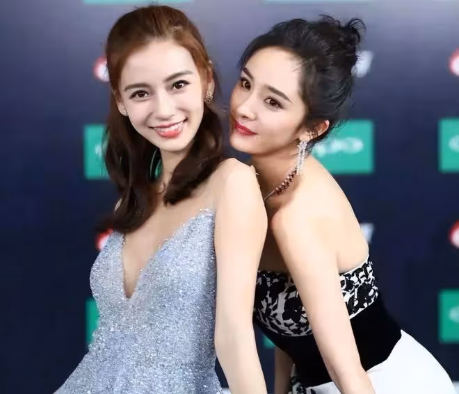 楊穎和家人低調慶生，圈內無一人送祝福，好友舉止看盡人情冷暖！