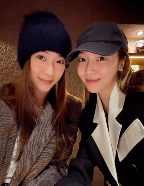 鄭秀妍鄭秀晶龍年合照,依舊那麼美麗,網友:懷念一些從前