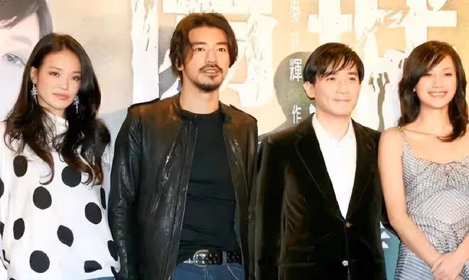 徐靜蕾和舒淇同框,「文藝美」和「風情美」的差距,一目了然