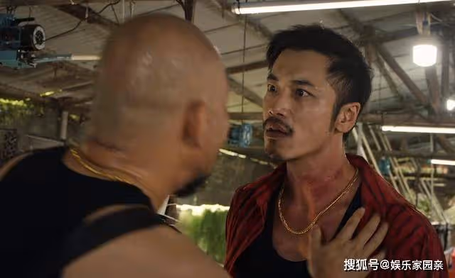 《獵冰》劇情反轉!老槍脖子留紅印,打戲真實到窒息