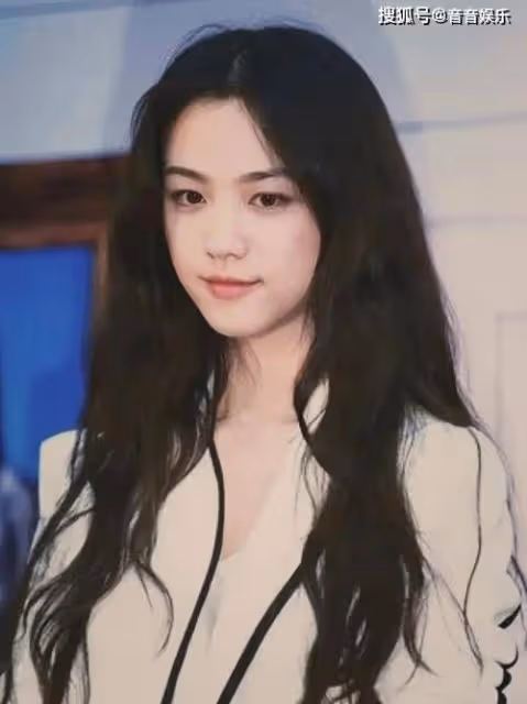 湯唯:演技與性感並存,影壇真正的璀璨之星!