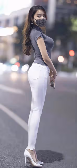 完美曲線利器!修身長褲塑造極致前凸後翹身材