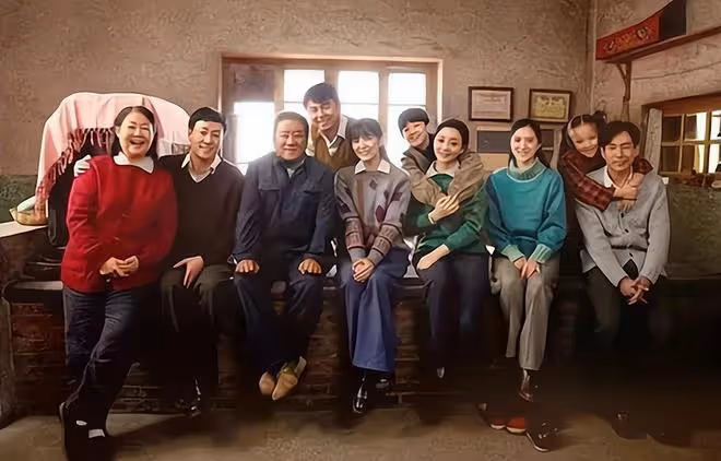 岳母下葬後我轉身離開,小姨子跑來攔住我:咱媽還有一份遺囑
