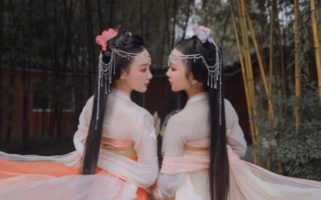 夫妻倆有一人是此屬相,子女日後福緣深厚,財祿不缺