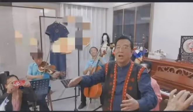 太辛酸!85歲李雙江夢鴿海南頻演出,雖破音但已待一個月不肯離去