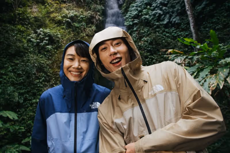 The North Face端輕量防水外套　濕冷初春外出走跳靠它還不顯擁腫