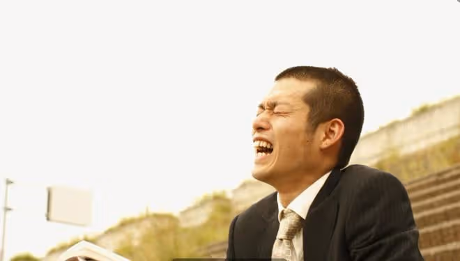 40歲阿姨哭述:出軌後跟前夫離婚,後悔了想找他復婚他卻結婚了