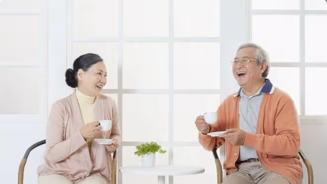 67歲再婚阿姨：跟再婚老伴月入8千，卻沒錢吃一頓雞肉