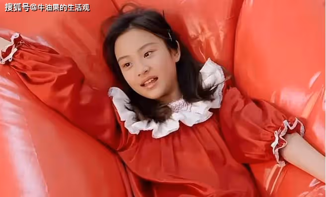 李小璐女兒甜馨註銷帳號,因cos細節被網暴,網友:放過孩子吧