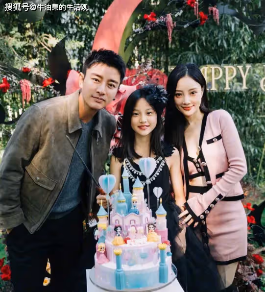李小璐女兒甜馨註銷帳號，因cos細節被網暴，網友：放過孩子吧