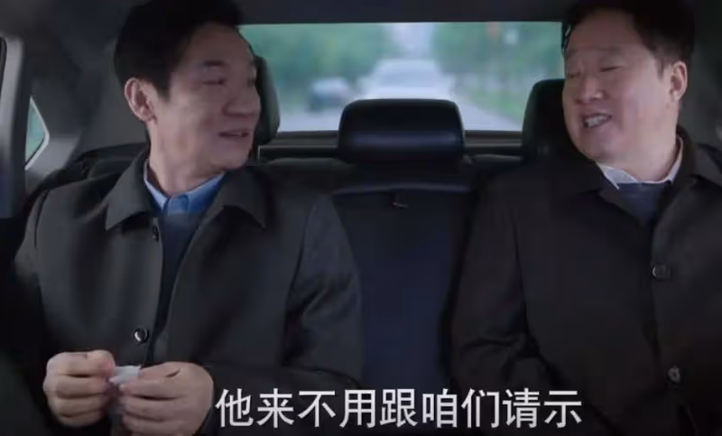《江河日上》：看懂鄭寒江掉頭清理垃圾，才明白李子平被識破