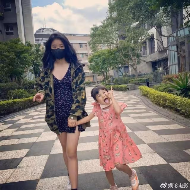 賈靜雯大女兒拿掉兩個鼻環，可能被說服，修杰楷也尊重她的選擇