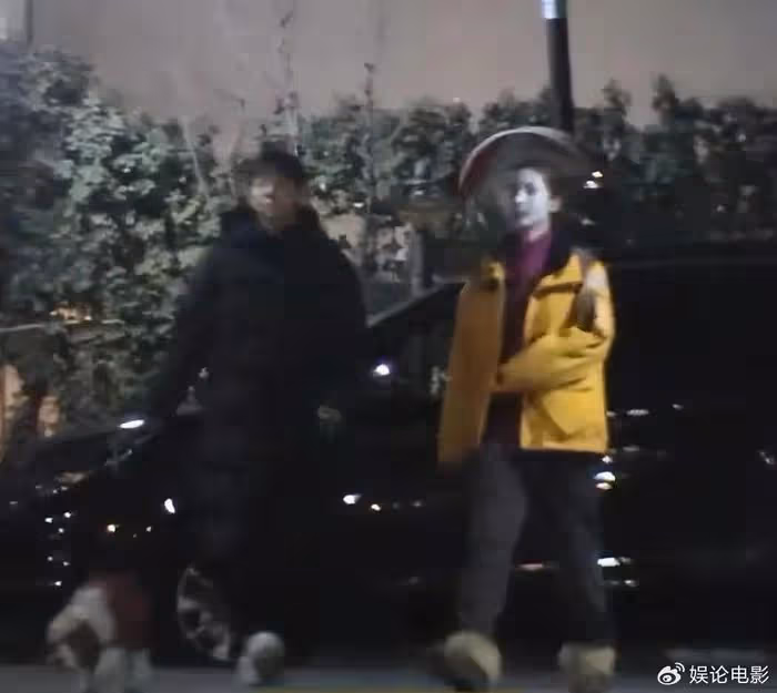 金晨被曝提禮物見胡夏父母，這是結婚的節奏嗎，不會是禮尚往來吧