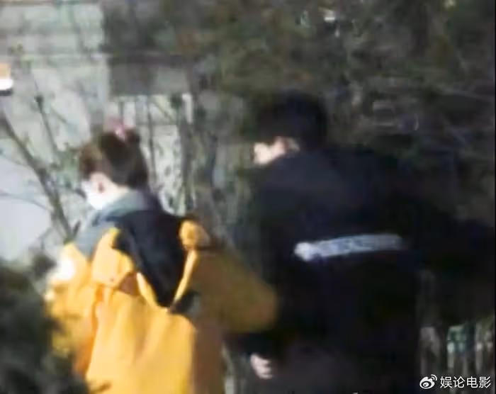 金晨被曝提禮物見胡夏父母，這是結婚的節奏嗎，不會是禮尚往來吧