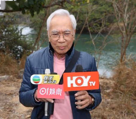 李龍基今日再探監!稱未婚妻心情好轉!開心多了人洽談工作