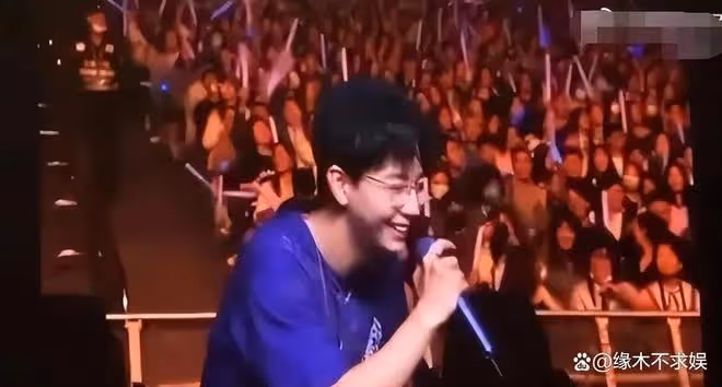 金晨拎禮物拜訪胡夏父母!細節看出胡夏太貼心,雙方粉絲卻吵翻天