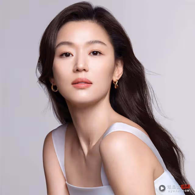 全智賢合作奧斯卡獲獎導演!La Mer釋出二波形象片 展現逆齡面貌