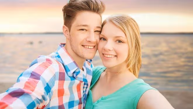 新婚3個月,老公就讓我把一套婚前房子過戶給公婆,不同意就離婚
