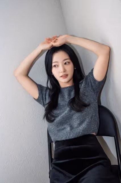 她飾演「惡毒女二」，獲網友們稱讚，擊敗劇中女主，登話題榜首位