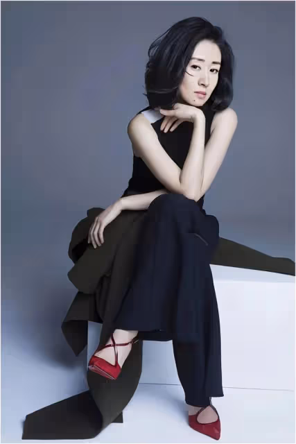 劉敏濤牽手王勁松亮相!一個溫婉大氣,一個氣質儒雅,郎才女貌