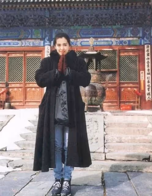 王祖賢近照曝光!56歲的她嫩似少女,這麼好的基因不生孩子太可惜