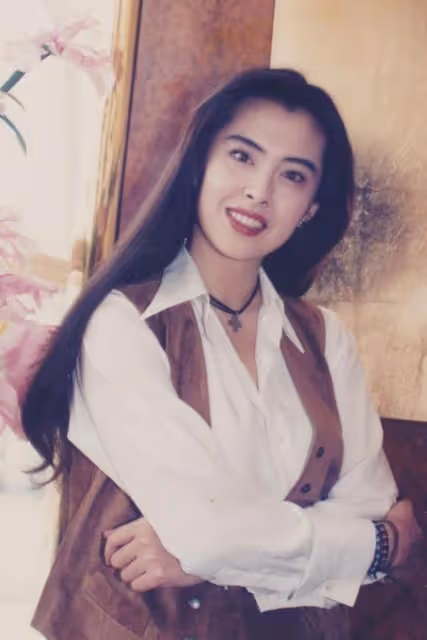 王祖賢近照曝光!56歲的她嫩似少女,這麼好的基因不生孩子太可惜