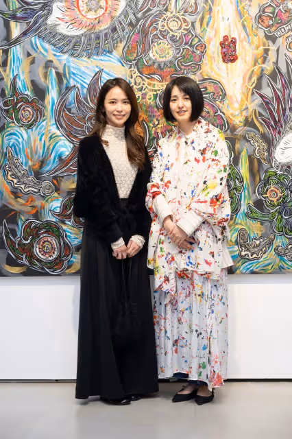 「電商女帝」瑪菲司朝聖小松美羽畫展 驚呼：這幅畫是活的！