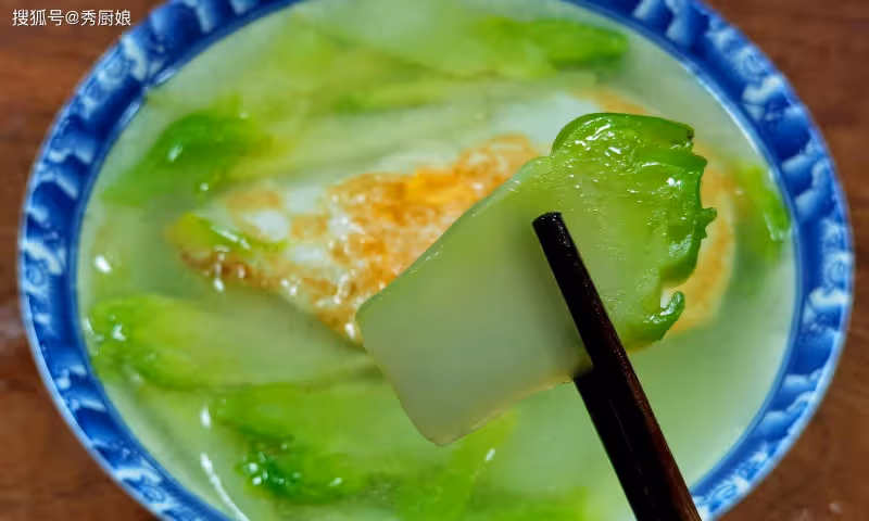 春天,吃韭菜菠菜不如多吃它,一刮油,二敗火,三通便,別不懂吃