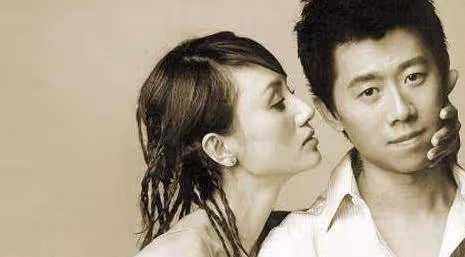 與丈夫一見鍾情,結婚11年卻有11個孩子,如今43歲魅力十足
