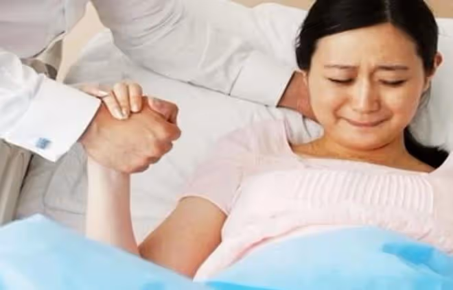 男子相親直接帶女孩回家，女孩4天生娃，女孩：我不是知道是誰的