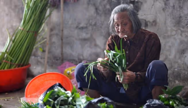 85歲老人哭訴:人活太久不是福,反而遭罪