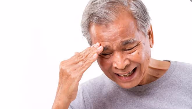 68歲老人哭訴:全款給女兒女婿買房,晚年卻被嫌棄