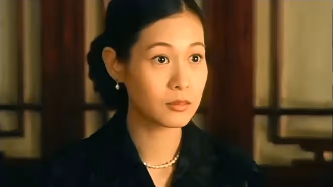 劉若英素顏逛菜場引熱議，網友：當媽不易，真實最美！