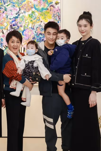 18歲何開梓：親姑媽是何超瓊，賭王家未來接班人，出門保鏢隨身