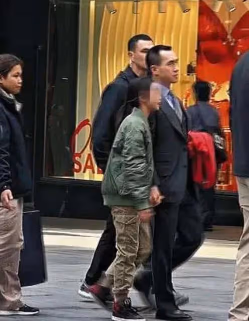 18歲何開梓：親姑媽是何超瓊，賭王家未來接班人，出門保鏢隨身