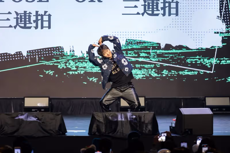 韓國舞王張佑赫嗨跳H.O.T.兩夯曲！唱一半驚喊「又不能脫掉褲子」