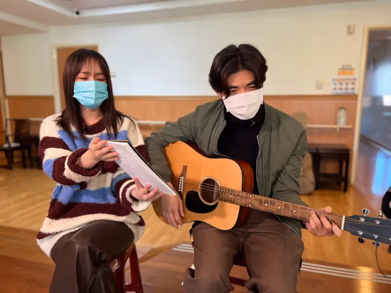 小薰為癌末病人精油按摩　想起亡母「若當時有芳療師在多好」