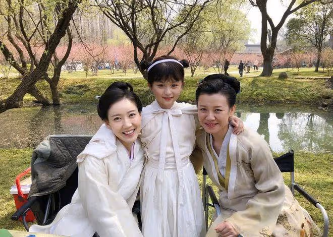 她是娛樂圈「最乾淨」女演員，出道25年零緋聞，丈夫身份至今成謎