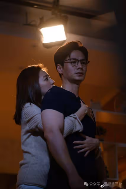 婚後事｜羅子溢有巨胸勁吸睛 陳自瑤曬白滑美背
